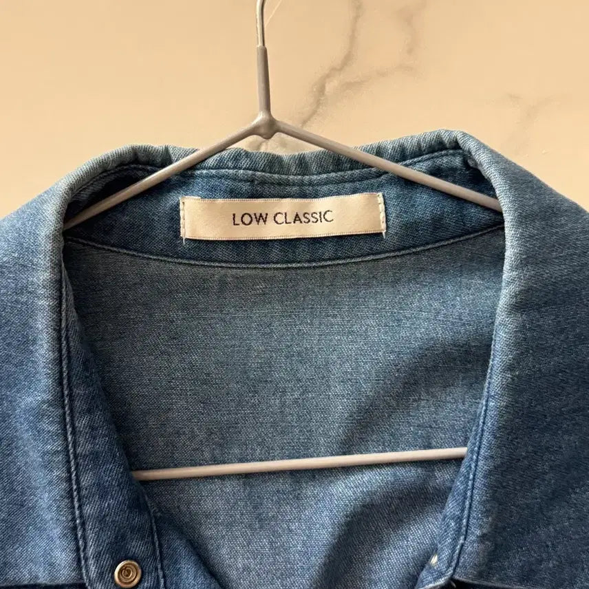 [BUNJANG] Low Classic Crop Denim Jacket / 로우클래식 Low Classic 크롭 데님셔츠/데님자켓
