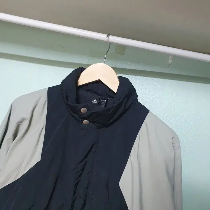 [BUNJANG] Adidas Windbreaker Jacket / 아디다스 바람막이 105