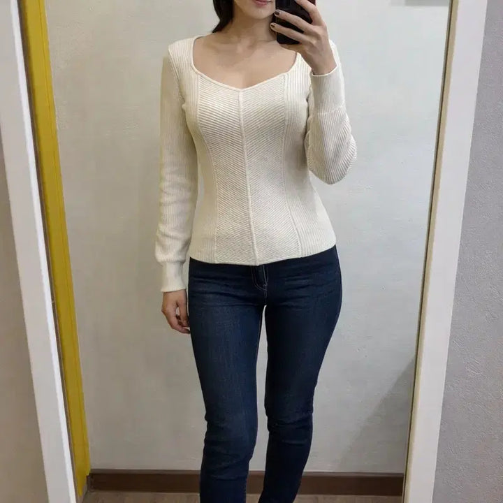 [BUNJANG] FRAY I.D Square Neck Slim Knit Top Ivory / 프레이아이디 FRAY I.D 스퀘어넥 슬림 니트 아이보리/새상품급