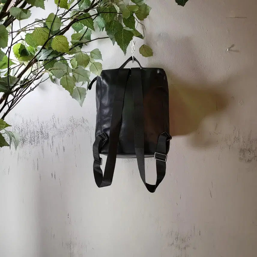 [BUNJANG] Mandarina Duck Backpack / 만다리나덕 백팩