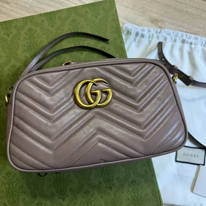 [BUNJANG] Gucci Marmont Matelasse Shoulder Bag / 정품 구찌 마몬트 마틀라세 숄더백