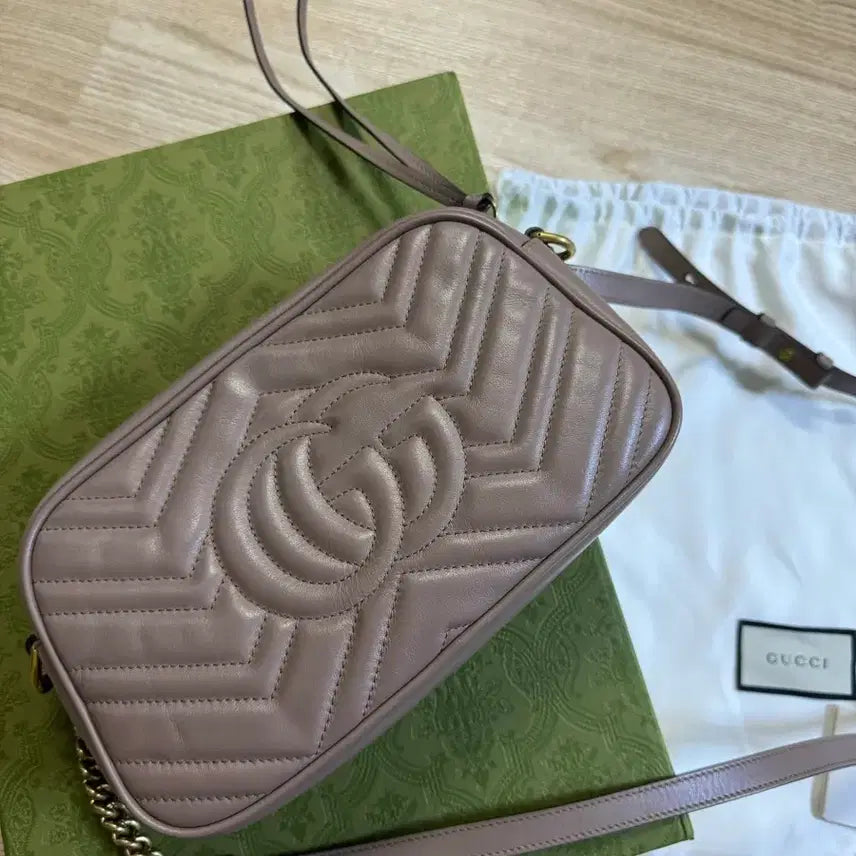 [BUNJANG] Gucci Marmont Matelasse Shoulder Bag / 정품 구찌 마몬트 마틀라세 숄더백