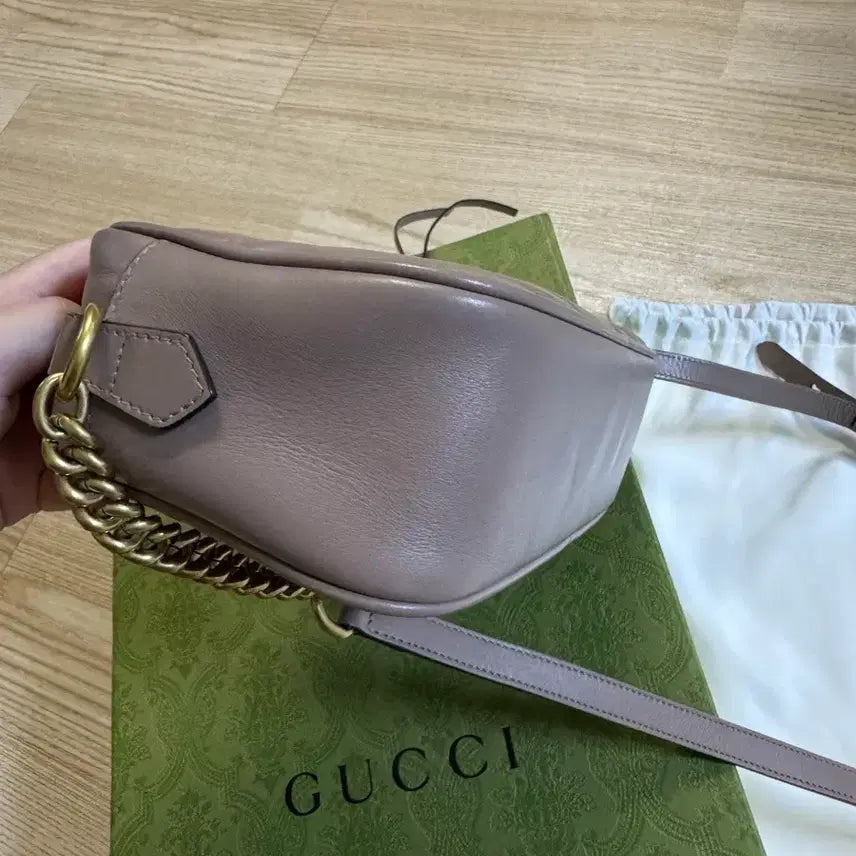 [BUNJANG] Gucci Marmont Matelasse Shoulder Bag / 정품 구찌 마몬트 마틀라세 숄더백