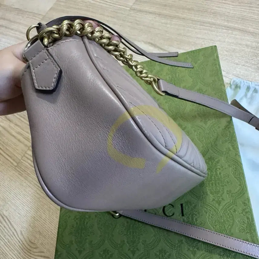 [BUNJANG] Gucci Marmont Matelasse Shoulder Bag / 정품 구찌 마몬트 마틀라세 숄더백