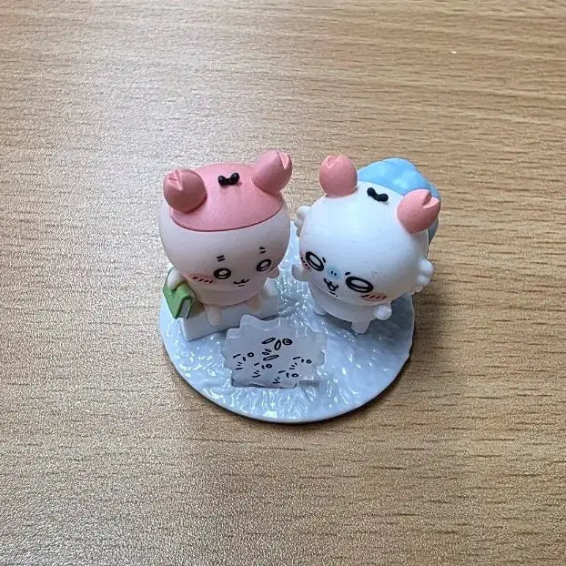 [BUNJANG] Chiikawa Momonga & Kani Figure / 치이카와 피규어 모몽가&카니
