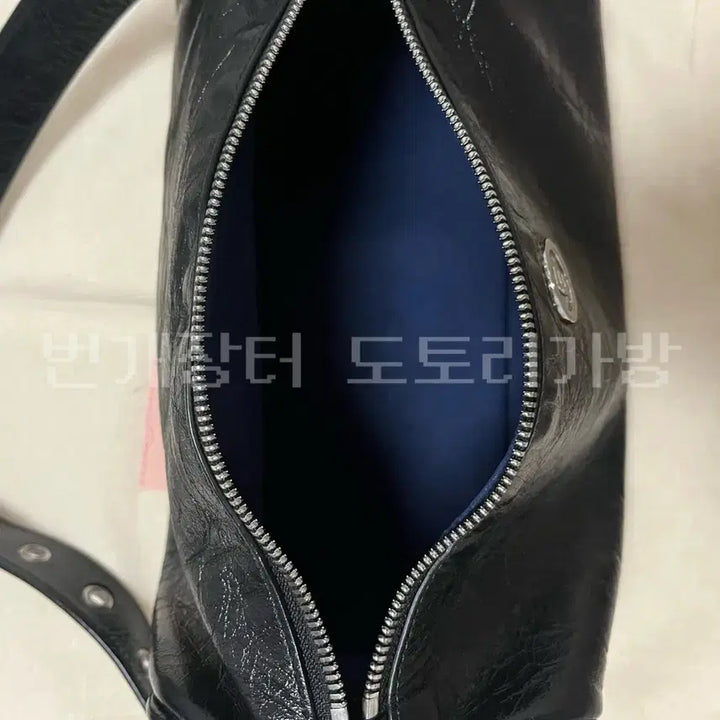 [BUNJANG] Minitmute Brett Bag Old Version / 미닛뮤트 브렛백 구버전 (실사O)
