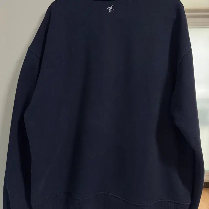 [BUNJANG] Tony Laurence Half-Zip Logo Sweatshirt Navy / 토니로렌스) 앞요크 반집업 로고 카라 맨투맨 네이비