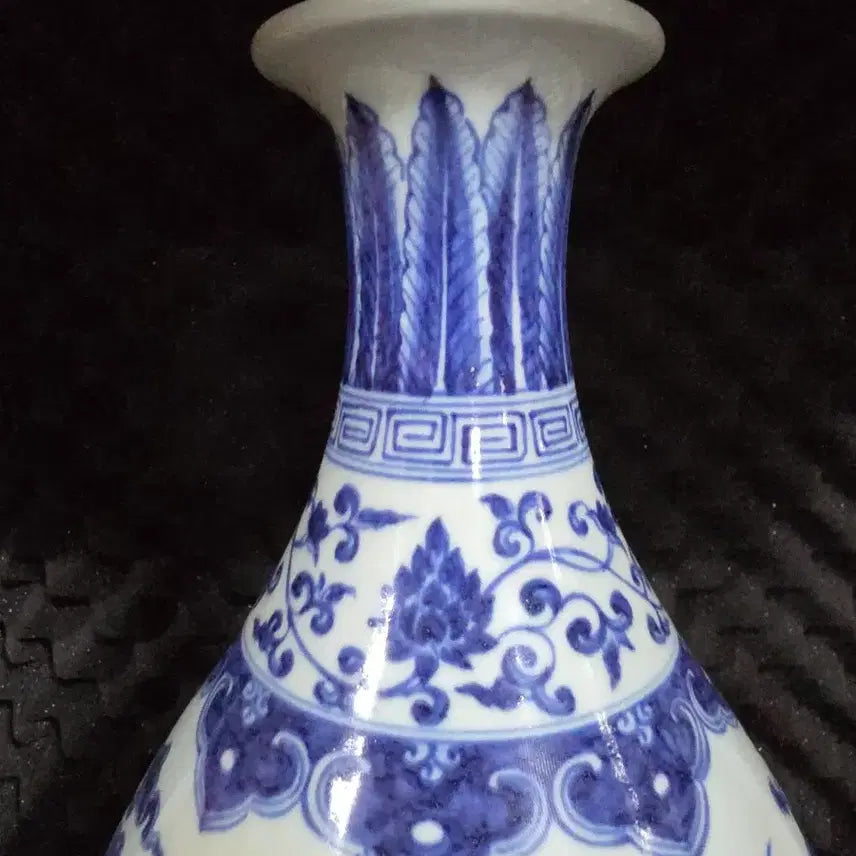 [BUNJANG] Chinese Celadon Porcelain Blue and White Cloud Dragon Vase / 중국도자기 청화 운용문 옥호춘병