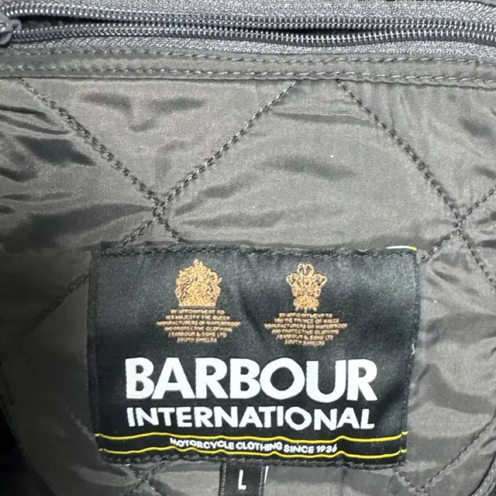 [BUNJANG] Barbour International Polar Quilted Jacket Charcoal Gray / 바버 인터네셔널 폴라 퀄팅 차콜그레이 L 팝니다.