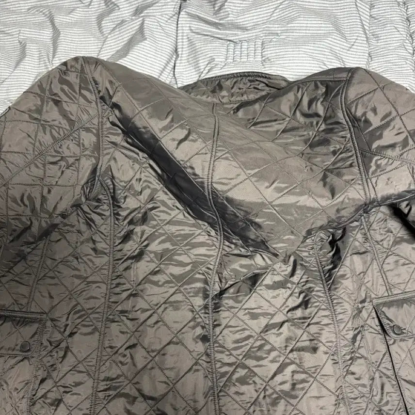 [BUNJANG] Barbour International Polar Quilted Jacket Charcoal Gray / 바버 인터네셔널 폴라 퀄팅 차콜그레이 L 팝니다.