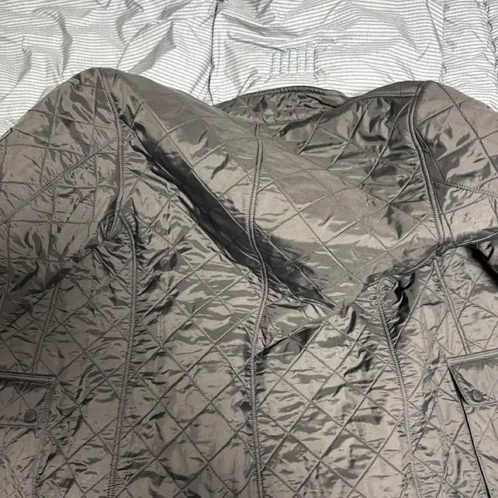 [BUNJANG] Barbour International Polar Quilted Jacket Charcoal Gray / 바버 인터네셔널 폴라 퀄팅 차콜그레이 L 팝니다.