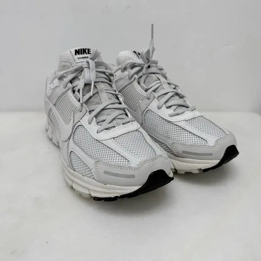 [SOLD OUT] (290)나이키 운동화 에어줌 보메로5