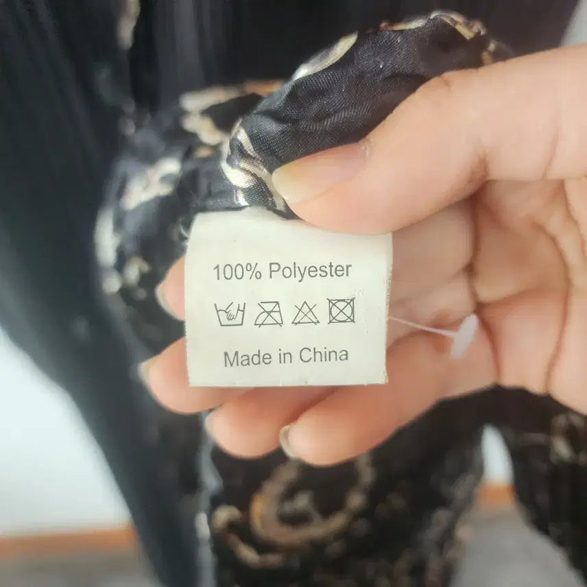 [BUNJANG] Black Pleated Trench Long Jacket / 플리츠 주름 트렌치 겸 블랙 롱 자켓