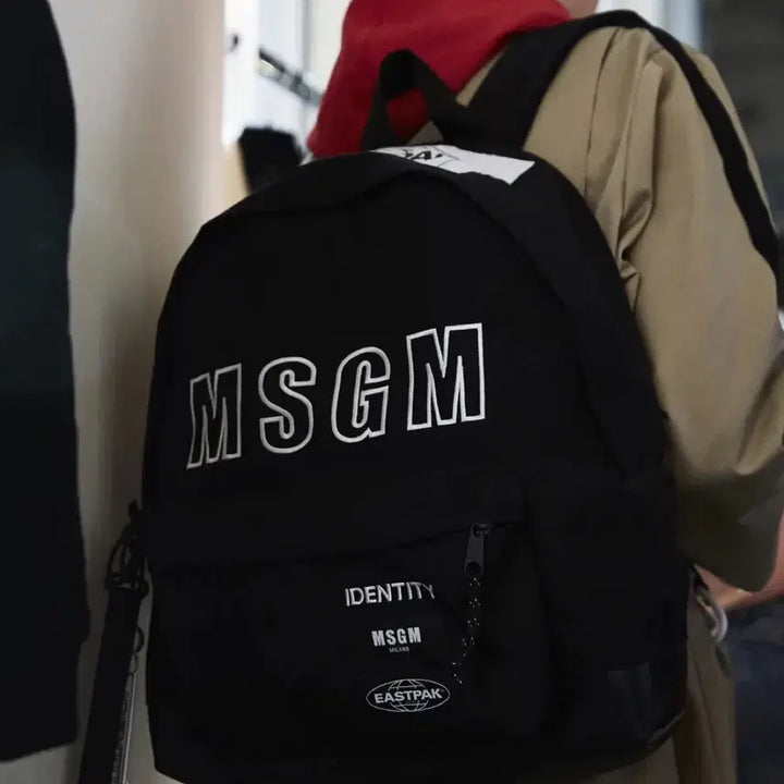 [BUNJANG] Eastpak MSGM Backpack Black / 이스트팩 X MSGM 콜라보 백팩 가방 블랙
