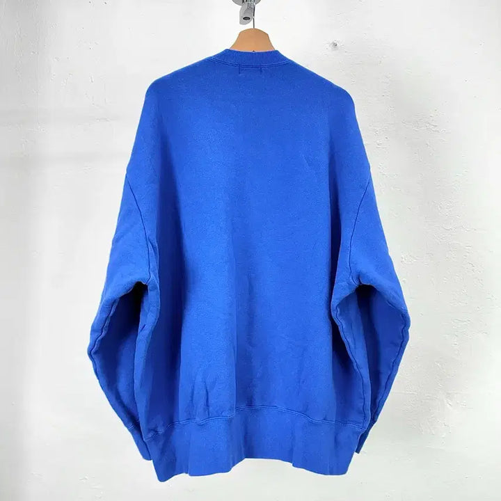 [BUNJANG] K Graphic Gradient Sweatshirt / 컬러 23aw k 그래픽 풀 오버 그라데이션 스웨트 셔츠