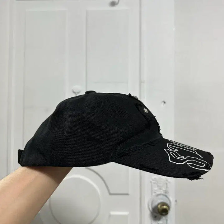 [BUNJANG] SKOOT Studded Ball Cap / 스쿠읏 SKOOT 스터드 볼캡