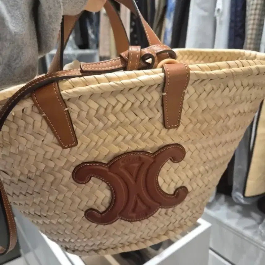 [BUNJANG] Celine Triomphe Raffia Rattan Bag / 셀린느 트리옹프 라피아 라탄백