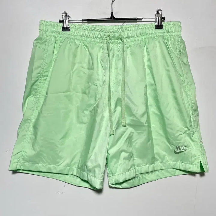 [BUNJANG] 나이키 스우시 반바지 형광 연두색 / 나이키 스우시 반바지 형광 연두색