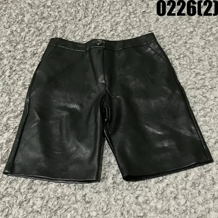 [BUNJANG] Agit Black Leather Shorts / Agit 블랙 레더 반바지 5부 s