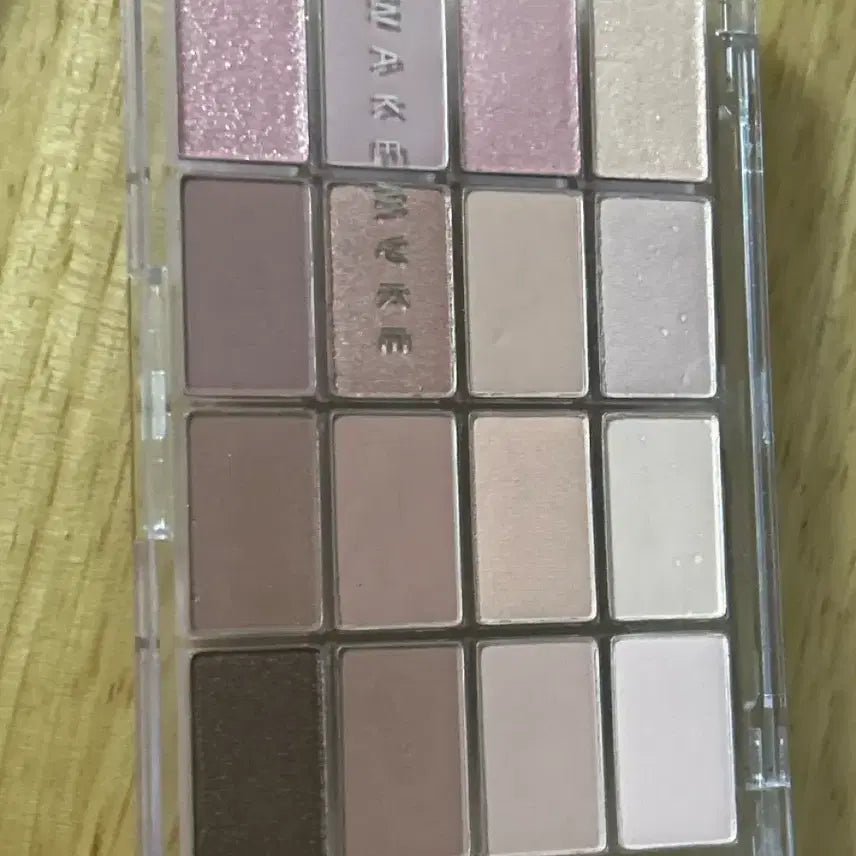 [BUNJANG] WAKE MAKE 2 Blurring Eyeshadow Palette / 웨이크메이크 아이새도우 2호 생기 블러링