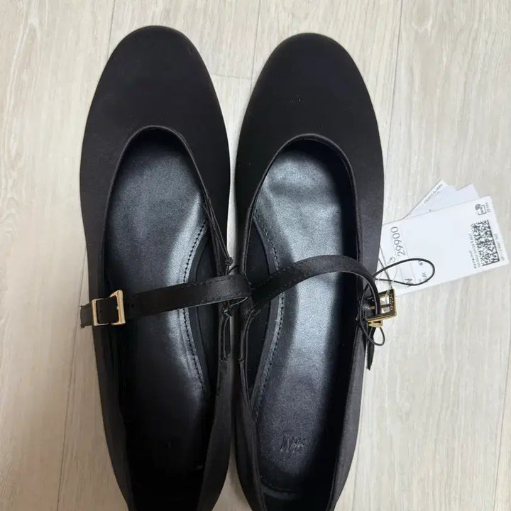 [BUNJANG] H&M Silk Flat Shoes (255) - New / H&M 실크플랫슈즈(255)새상품