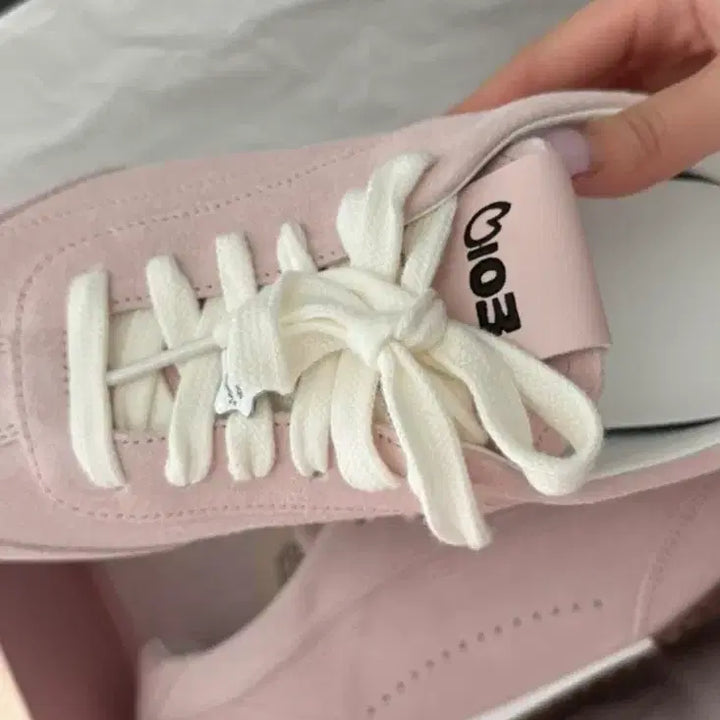 [SOLD OUT] (실사입니당)(새상품)ALO 선셋스니커즈 블랙(미국에서 직접낋여온)