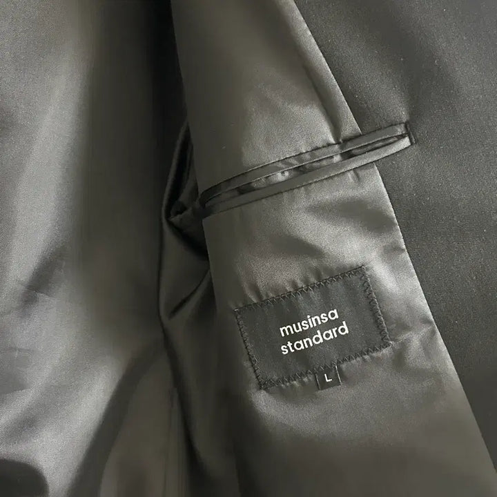 [BUNJANG] Musinsa Standard Relaxed Basic Blazer / 무신사 스탠다드 릴렉스드 베이직 블레이저 (새제품)
