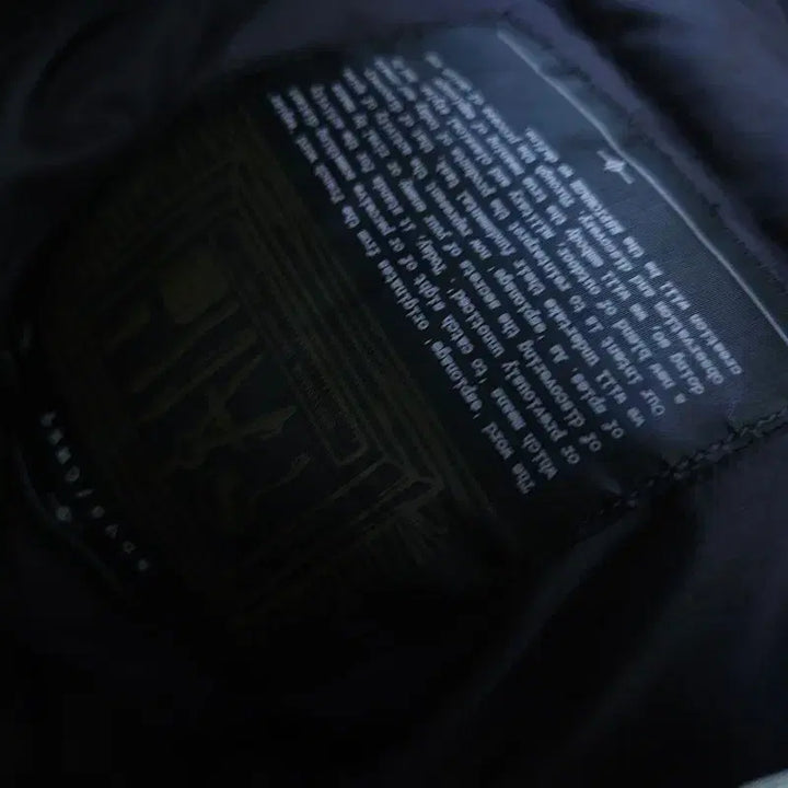 [BUNJANG] Siera Espionage Padded Jacket / [siera] 에스피오나지 패딩