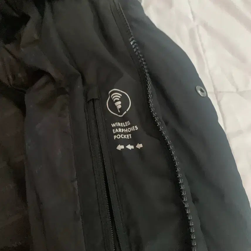 [BUNJANG] Fila Black Long Padded Jacket / 휠라 블랙 롱패딩 점퍼