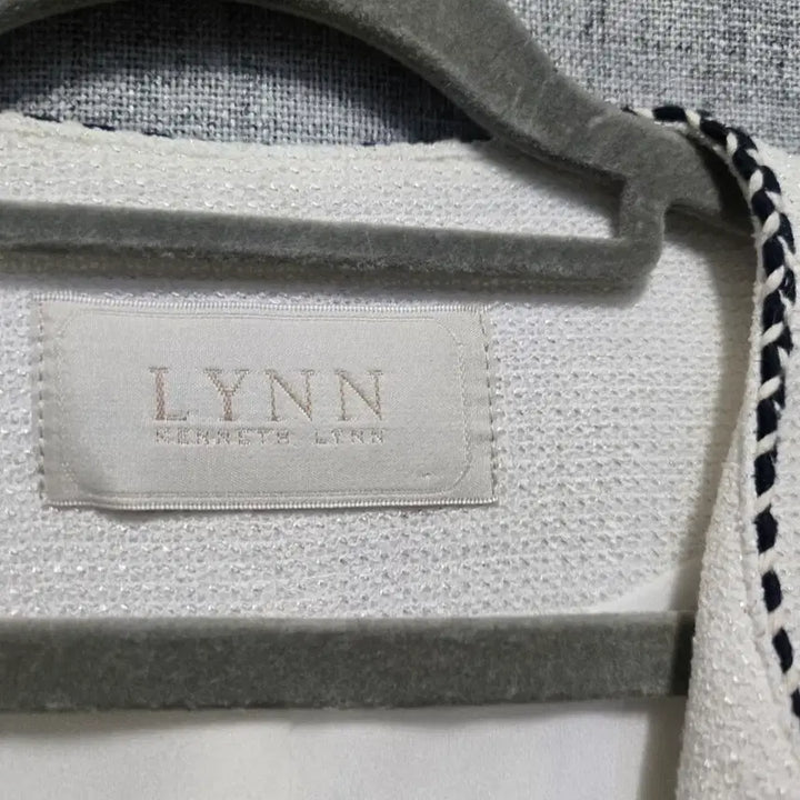 [BUNJANG] LYNN White Tweed Jacket / LYNN 린 화이트 트위드 자켓 55