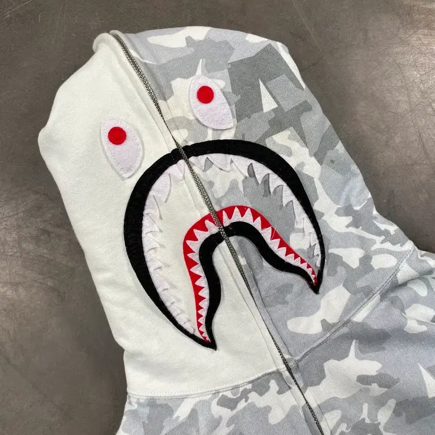 [BUNJANG] Bape Shark Camo Full Hooded Zip-up / 베이프 샤크 카모 풀 후드집업