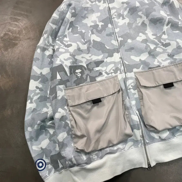 [BUNJANG] Bape Shark Camo Full Hooded Zip-up / 베이프 샤크 카모 풀 후드집업