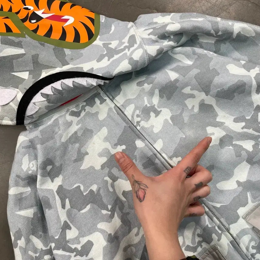 [BUNJANG] Bape Shark Camo Full Hooded Zip-up / 베이프 샤크 카모 풀 후드집업