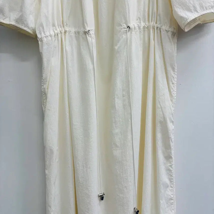 [BUNJANG] RAIVE Shirred Volume String Dress / 레이브(RAIVE) 셔링 볼륨 스트링 원피스