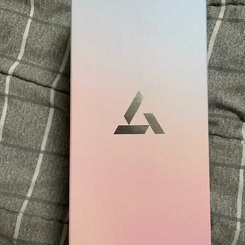 [BUNJANG] 세븐틴 응원봉 캐럿봉 ver3 판매 / 세븐틴 응원봉 캐럿봉 ver3 판매