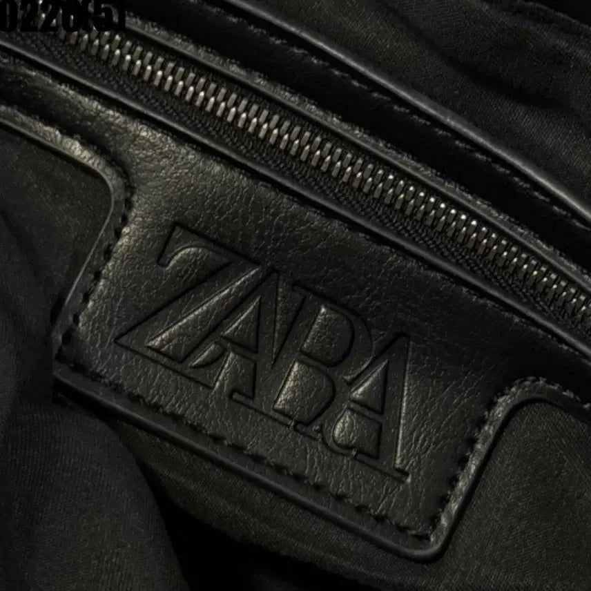 [BUNJANG] ZARA Black Leather Chain Shoulder Bag / 자라 블랙 레더 체인 숄더백 0226