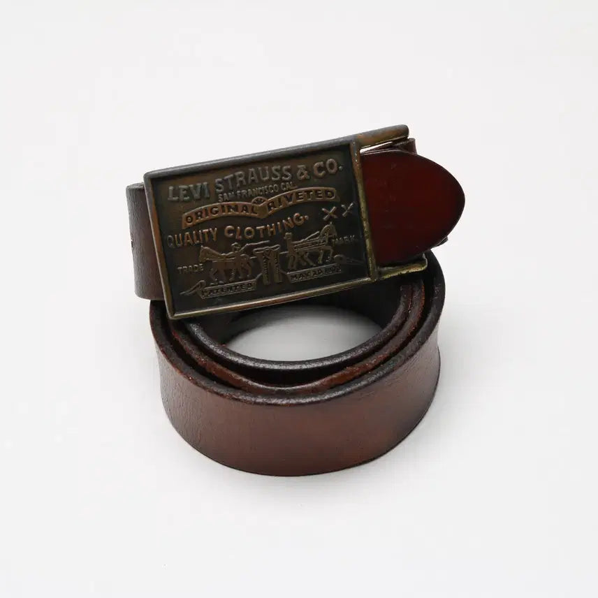 [BUNJANG] Levi's Leather Belt / [30~34인치] 리바이스 버클 소가죽 벨트