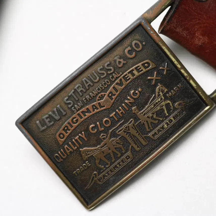 [BUNJANG] Levi's Leather Belt / [30~34인치] 리바이스 버클 소가죽 벨트