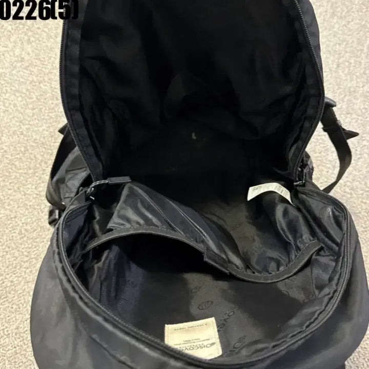 [BUNJANG] Discovery Black Backpack / 디스커버리 검정색 백팩 가방 0226