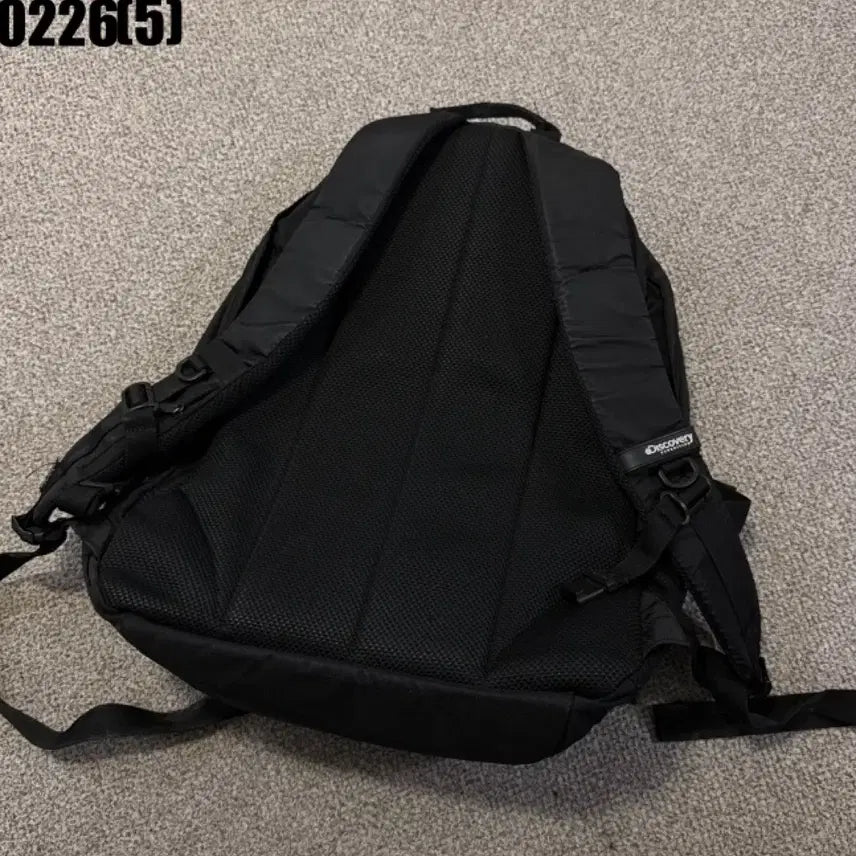 [BUNJANG] Discovery Black Backpack / 디스커버리 검정색 백팩 가방 0226