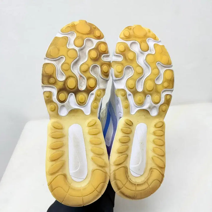 [BUNJANG] Nike Air Max React 270 Sneakers / (235)나이키 운동화 에어맥스 리액트270