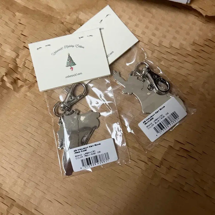 [BUNJANG] Urbanic 30 Holiday Keyring Bundle Set / 새상품 얼바닉30 홀리데이 키링