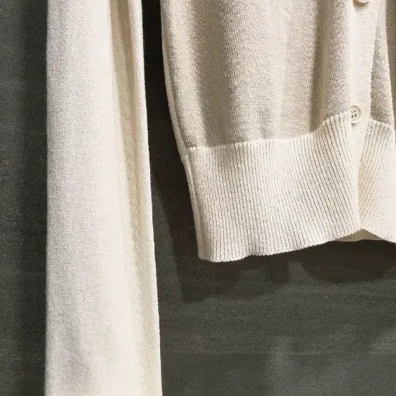 [BUNJANG] WIDA Wool Blend Color Block Cardigan Ensemble / WIDA 위다, 울혼방  앞면과 소매 배색 가디건 앙상블 F