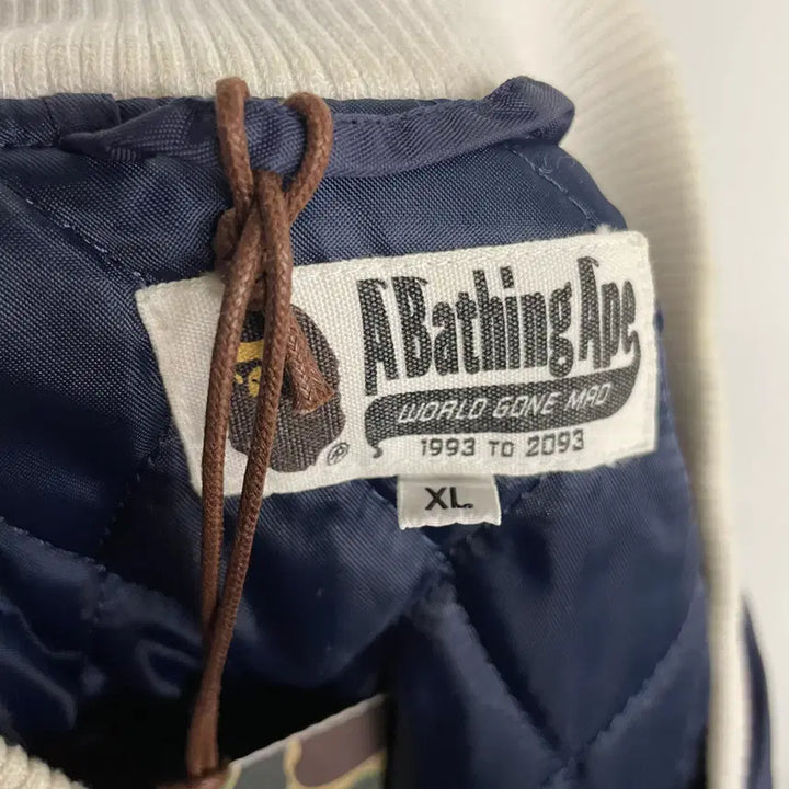 [BUNJANG] BAPE Spell Out Varsity Jacket / 베이프 스펠아웃 바시티자켓