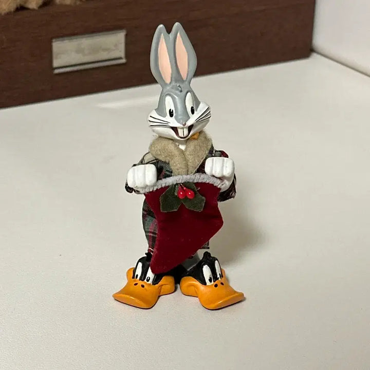[BUNJANG] Bugs Bunny Slipper Ornament / 벅스바니 슬리퍼 오너먼트