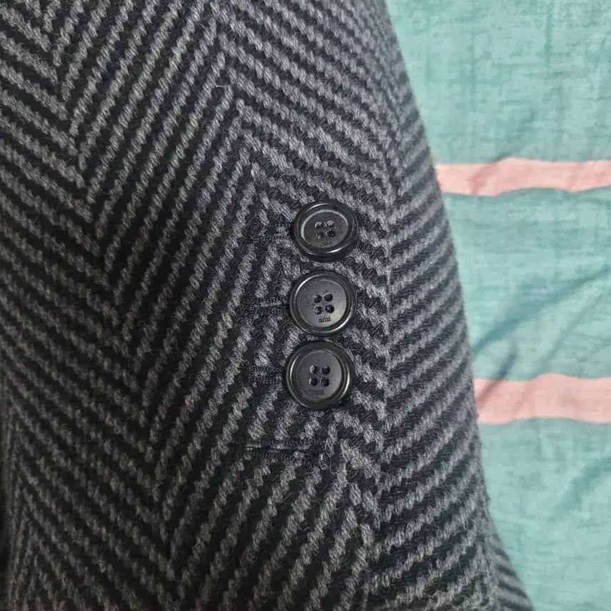 [BUNJANG] AMI Herringbone Wool Two-Button Oversized Coat / 아미 헤링본 울 투버튼 오버핏 코트 팝니다