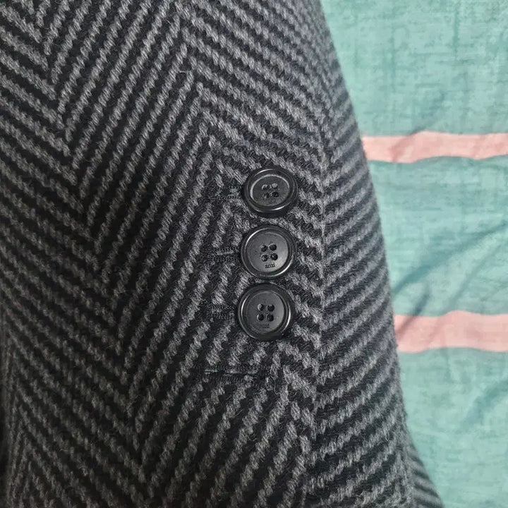 [BUNJANG] AMI Herringbone Wool Two-Button Oversized Coat / 아미 헤링본 울 투버튼 오버핏 코트 팝니다
