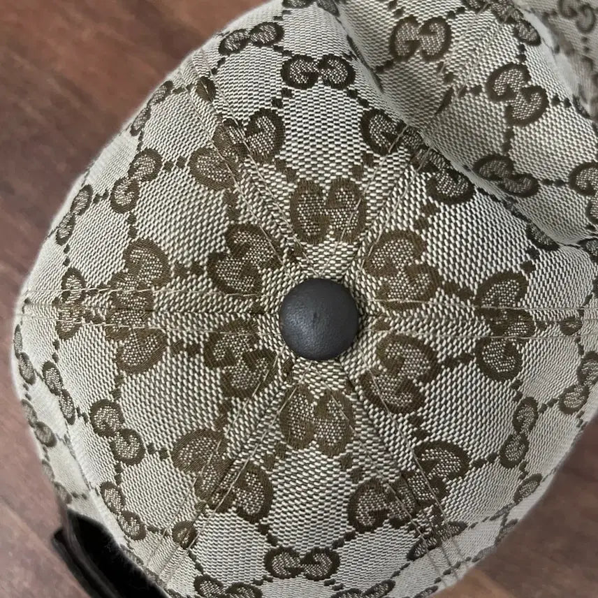 [BUNJANG] Gucci Original GG Canvas Logo Baseball Cap / 구찌 오리지널 GG 컨버스 로고 베이스볼캡