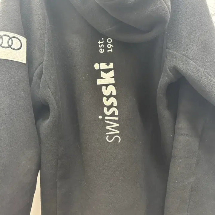 [SOLD OUT] 데상트 스위스 스키팀 후드 집업