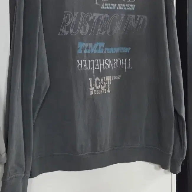 [BUNJANG] H&amp;M Vintage Loose Fit Sweatshirt / H&amp;M  맨투맨티 루즈핏 택새제품